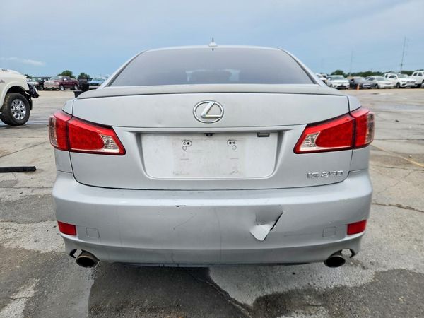 2013 LEXUS IS