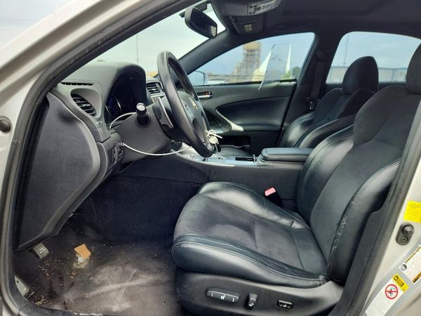 2013 LEXUS IS