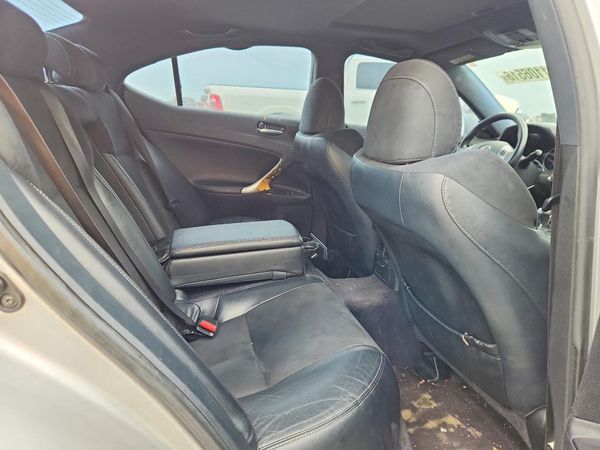 2013 LEXUS IS