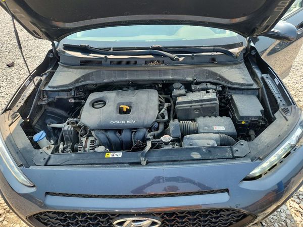 2019 HYUNDAI KONA SE