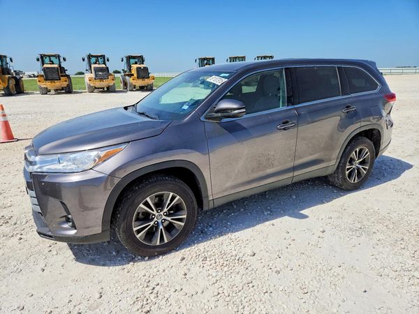 2019 TOYOTA HIGHLANDER LE/LE Plus