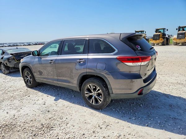 2019 TOYOTA HIGHLANDER LE/LE Plus