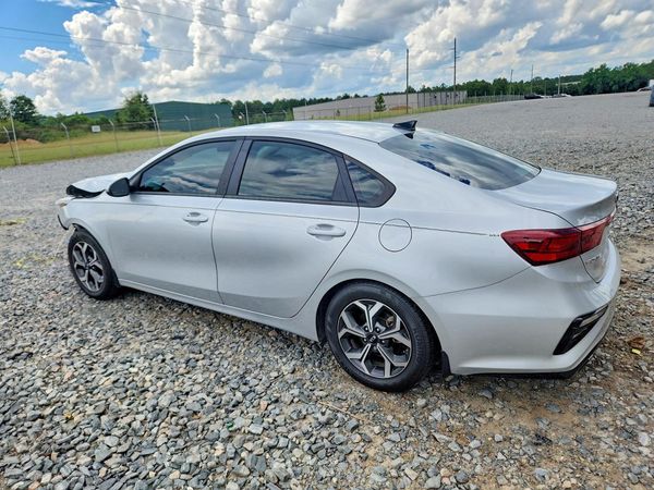 2021 KIA FORTE FE, LXS