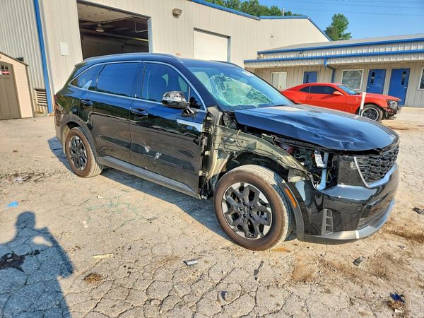 2025 KIA SORENTO
