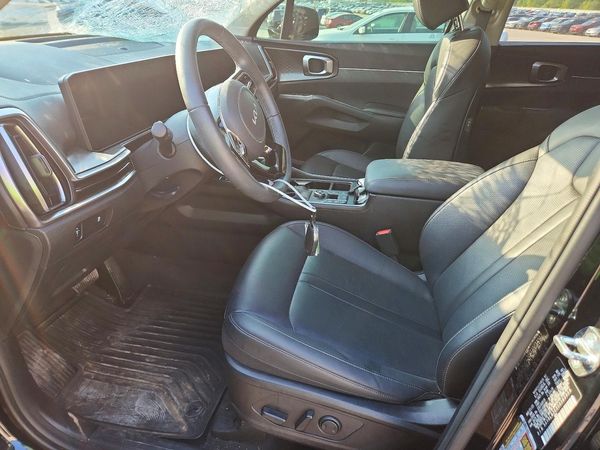 2025 KIA SORENTO