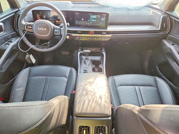 2025 KIA SORENTO