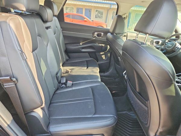 2025 KIA SORENTO