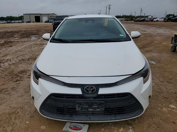 2025 TOYOTA COROLLA