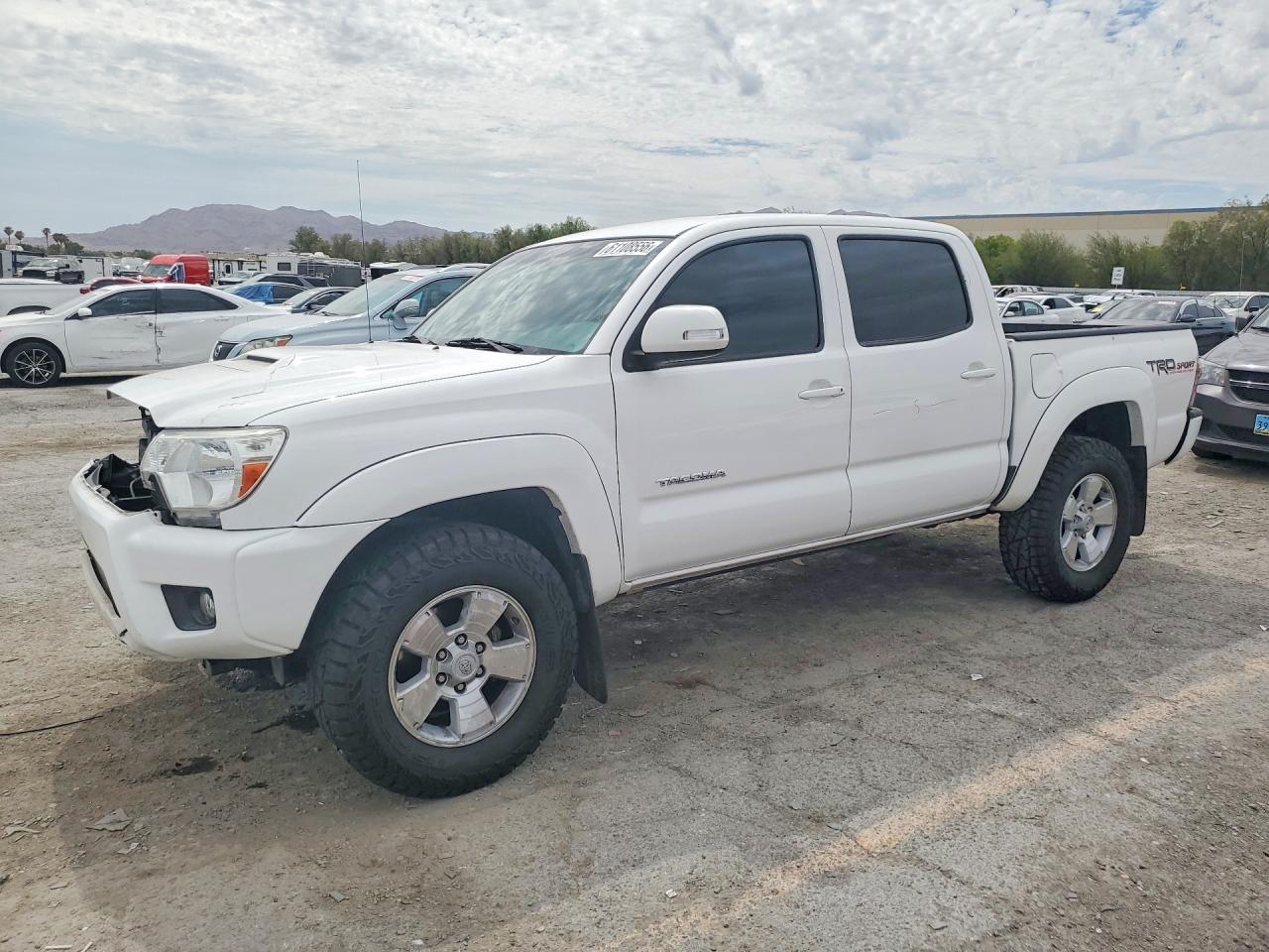 2015 TOYOTA TACOMA