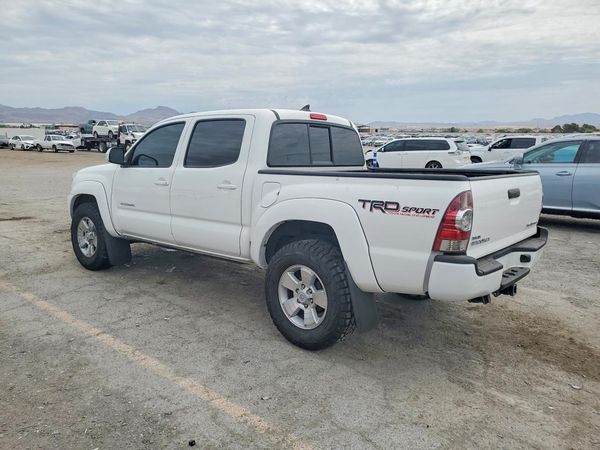 2015 TOYOTA TACOMA