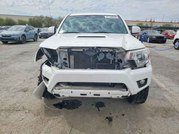 2015 TOYOTA TACOMA