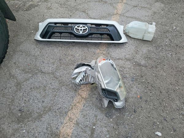 2015 TOYOTA TACOMA