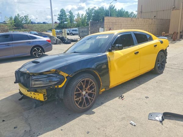 2017 DODGE CHARGER R/T 392 — Front 3/4