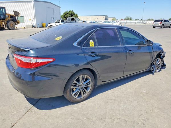 2017 TOYOTA CAMRY