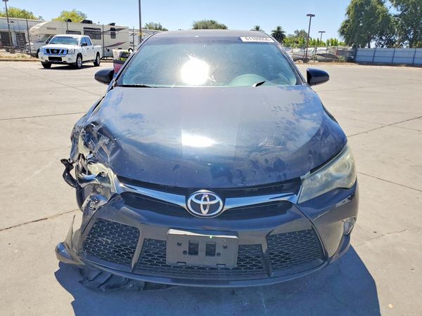 2017 TOYOTA CAMRY