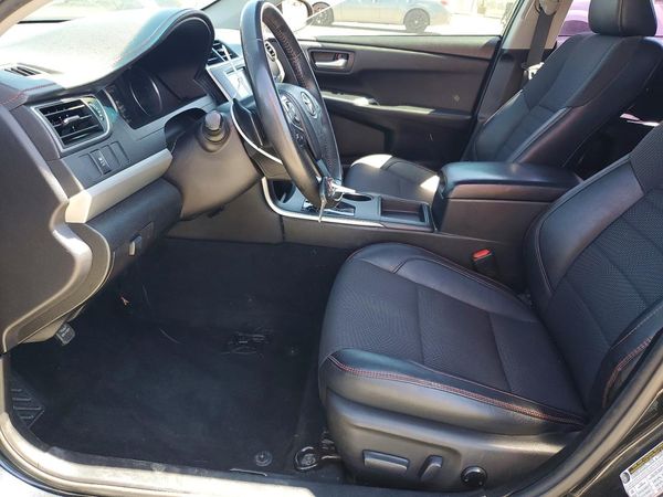 2017 TOYOTA CAMRY