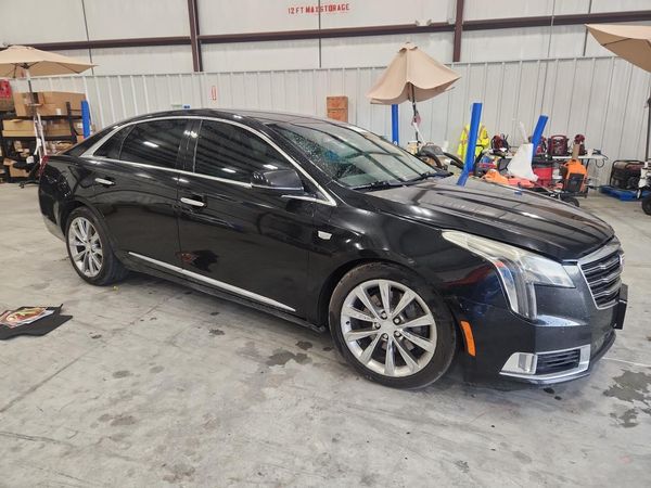 2018 CADILLAC XTS Luxury