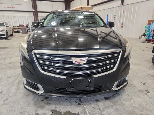 2018 CADILLAC XTS Luxury