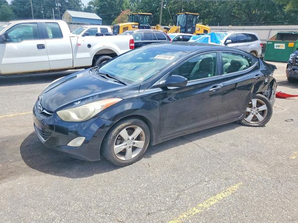 2013 HYUNDAI ELANTRA