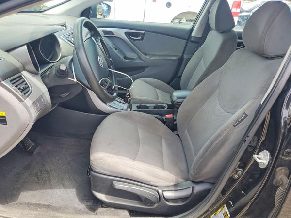 2013 HYUNDAI ELANTRA