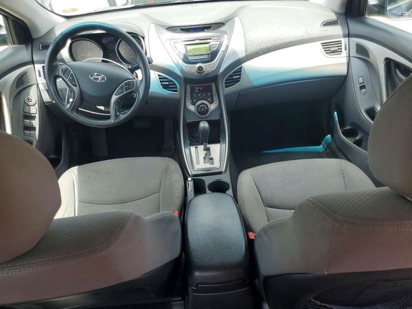 2013 HYUNDAI ELANTRA