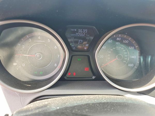 2013 HYUNDAI ELANTRA