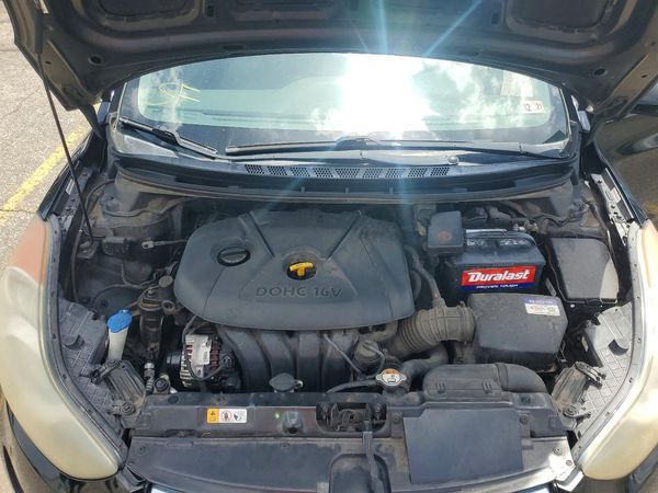 2013 HYUNDAI ELANTRA