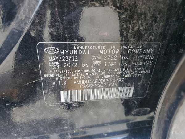 2013 HYUNDAI ELANTRA