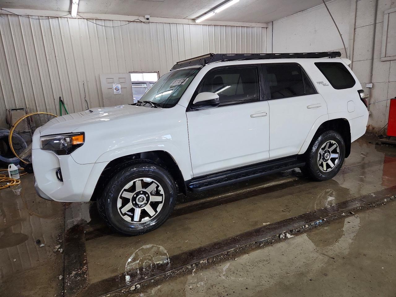 2020 TOYOTA 4RUNNER Base Grade
