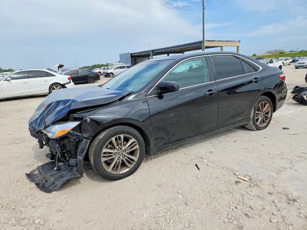 2017 TOYOTA CAMRY