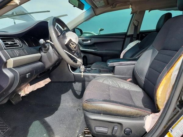 2017 TOYOTA CAMRY