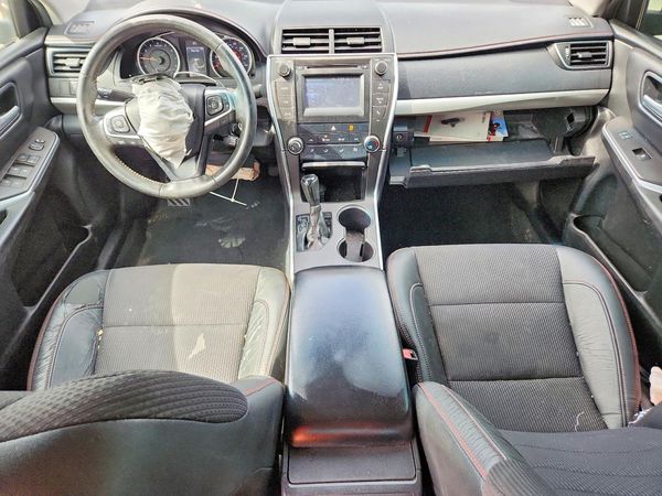 2017 TOYOTA CAMRY