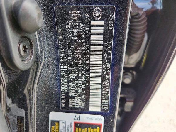 2017 TOYOTA CAMRY