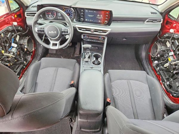 2022 KIA K5 LX