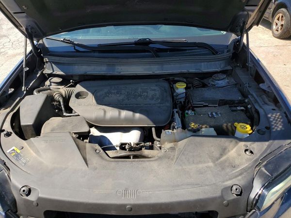 2019 JEEP CHEROKEE LATITUDE 4X4