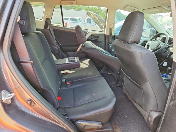 2016 TOYOTA RAV4 LE (X Grade)