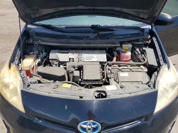 2015 TOYOTA PRIUS