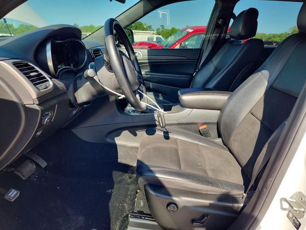 2021 JEEP GRAND CHEROKEE LAREDO 4X4