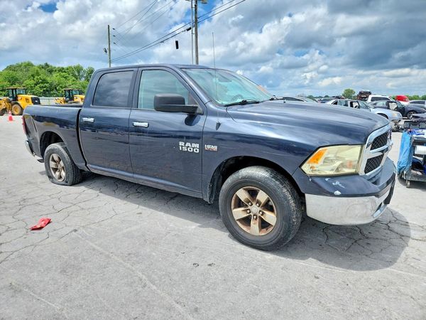 2018 RAM 1500 SLT CREW CAB 4X4