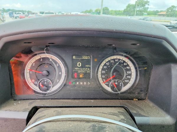 2018 RAM 1500 SLT CREW CAB 4X4