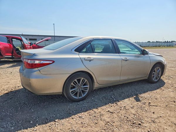 2016 TOYOTA CAMRY