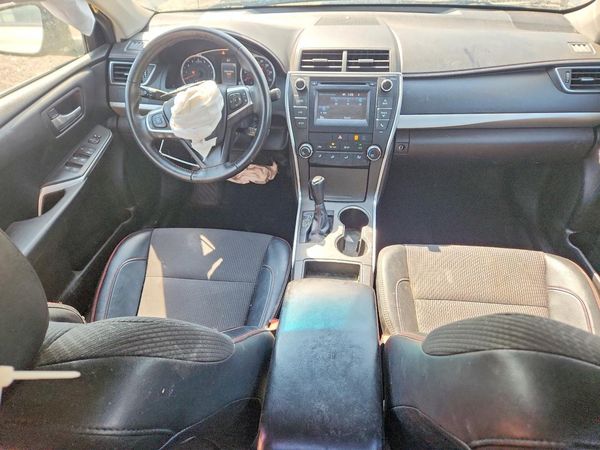 2016 TOYOTA CAMRY