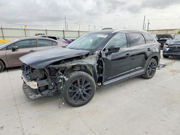 2018 MAZDA CX-9 Signature
