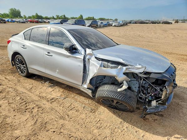 2017 INFINITI Q50