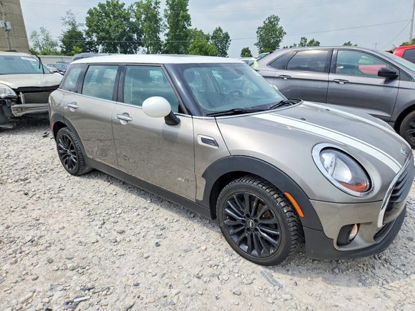 2017 MINI COOPER