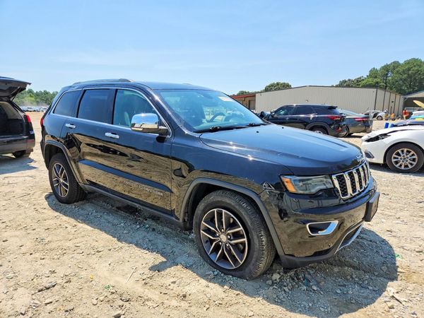 2018 JEEP GRAND CHEROKEE Limited — Passenger 3/4