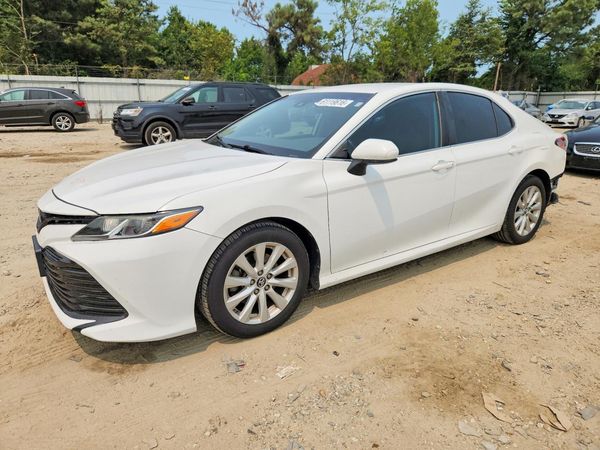 2019 TOYOTA CAMRY