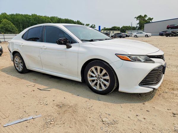 2019 TOYOTA CAMRY