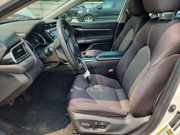 2019 TOYOTA CAMRY