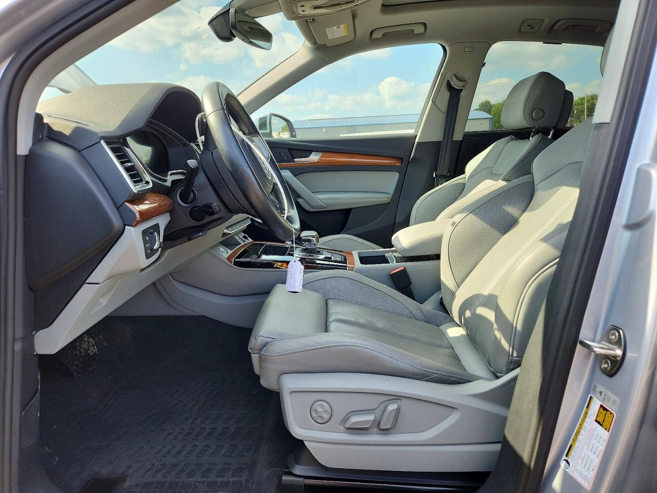 2021 AUDI Q5 quattro Premium Plus